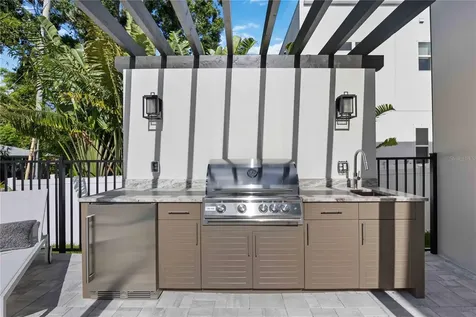 2590 Floyd Street Sarasota FL 34239