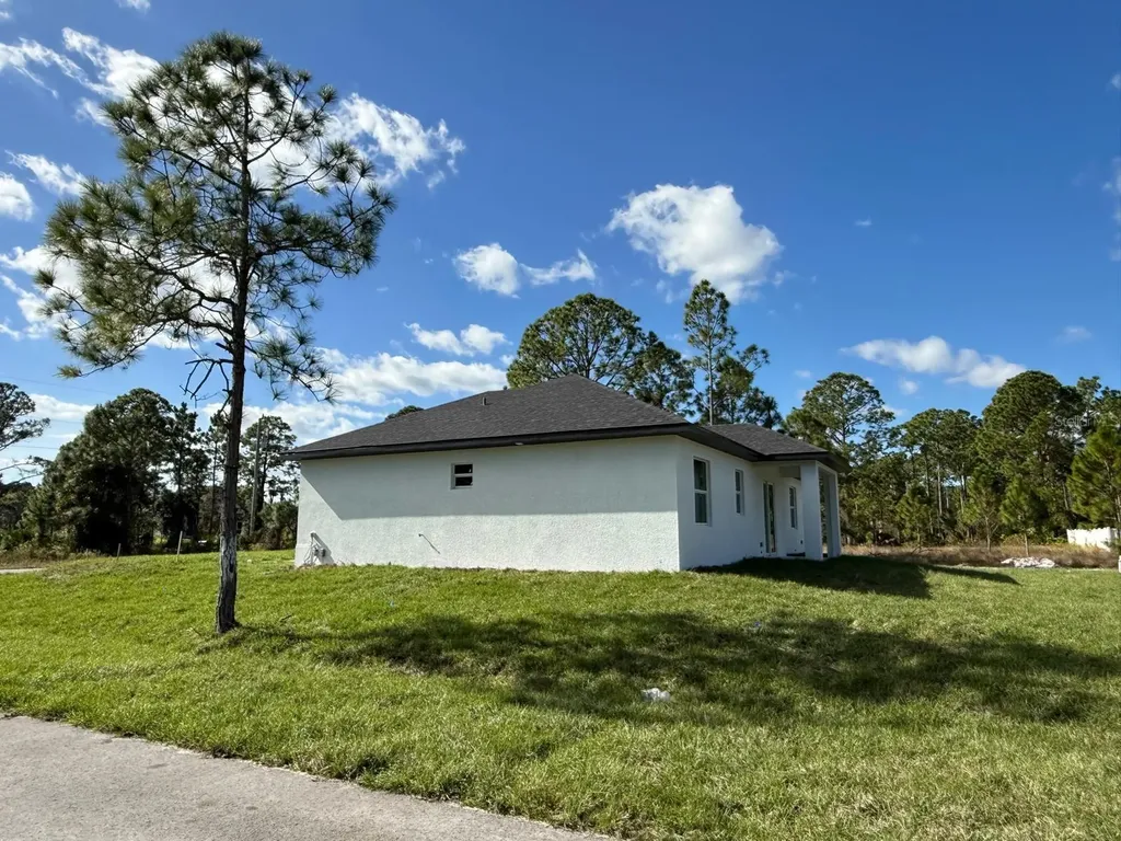 1121 Florence Street E Lehigh Acres FL 33974