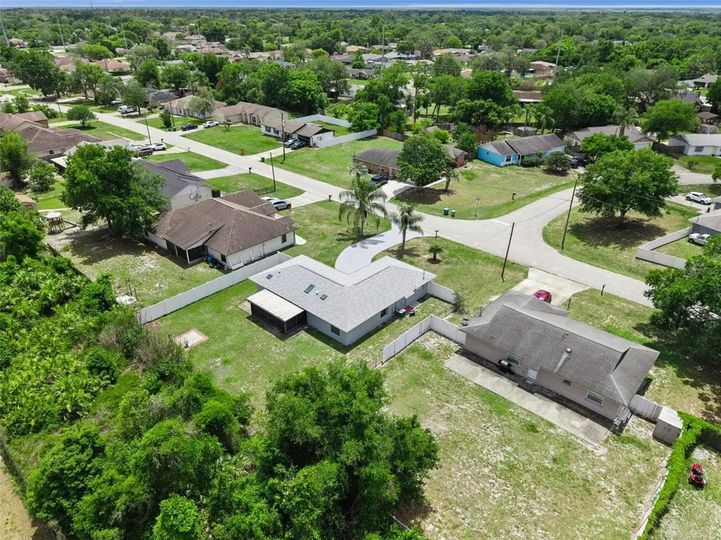 942 Windbrook Drive Deltona FL 32725