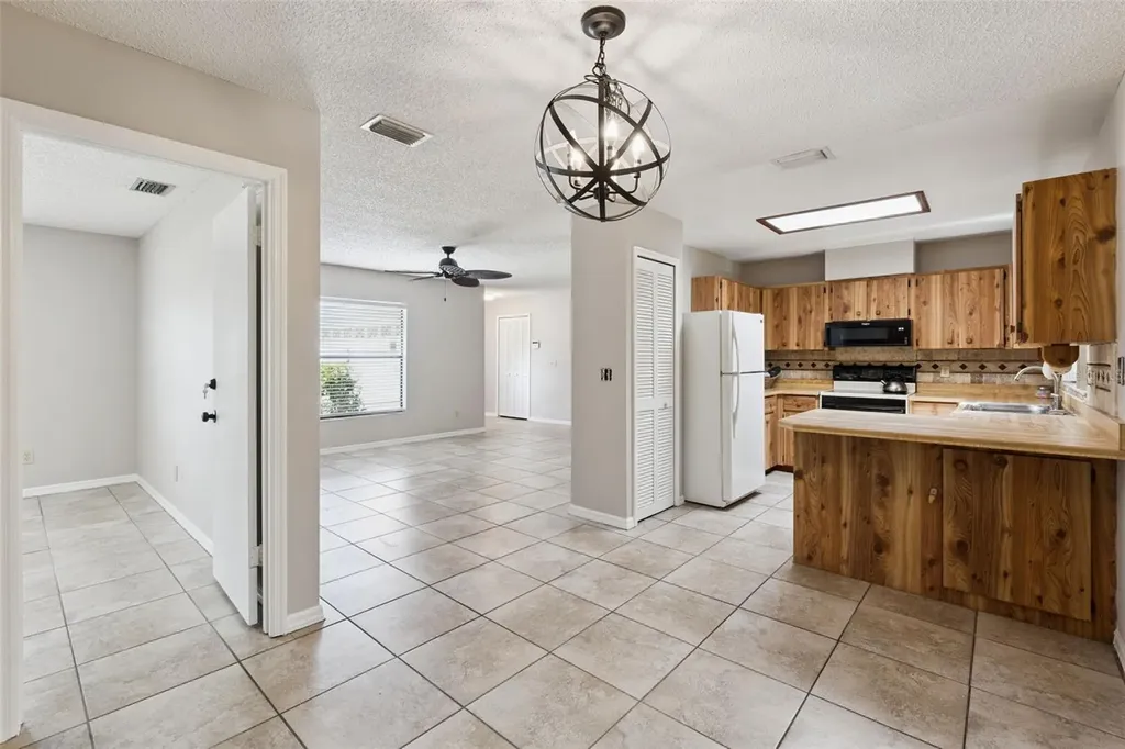 942 Windbrook Drive Deltona FL 32725