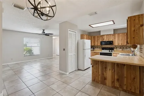 942 Windbrook Drive Deltona FL 32725