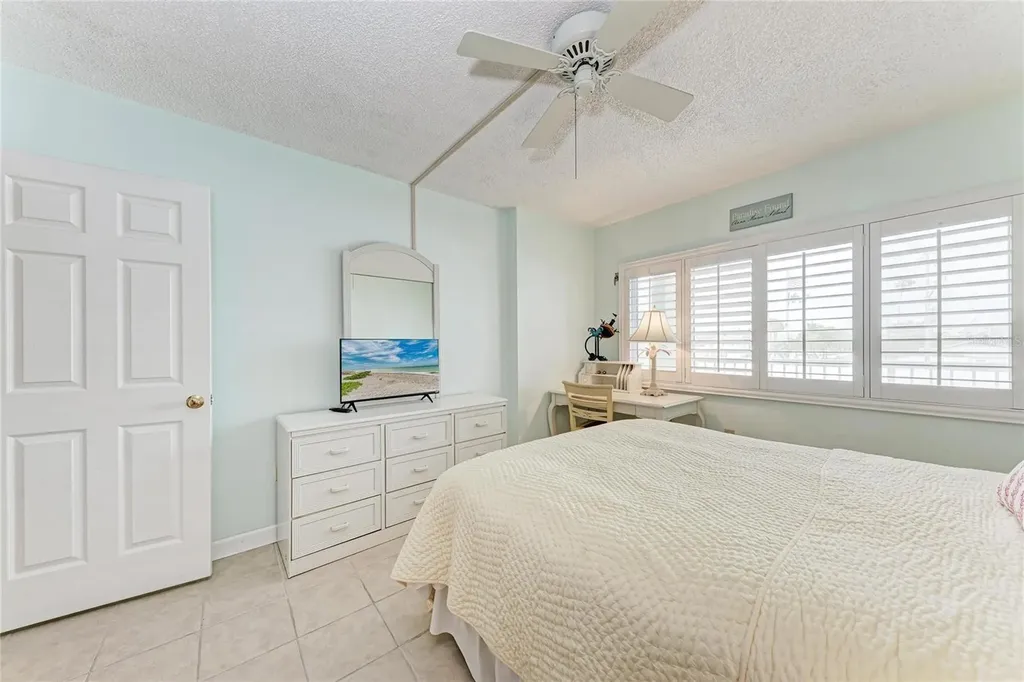 5200 Gulf Drive Holmes Beach FL 34217