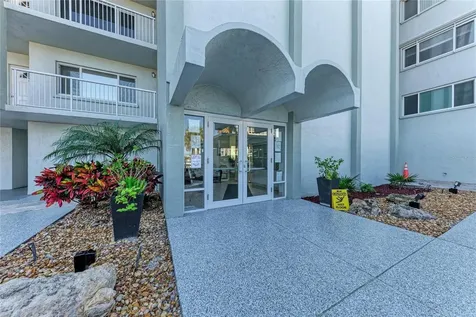 5200 Gulf Drive Holmes Beach FL 34217