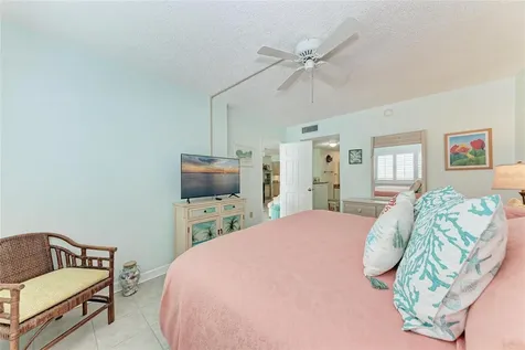 5200 Gulf Drive Holmes Beach FL 34217