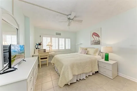 5200 Gulf Drive Holmes Beach FL 34217