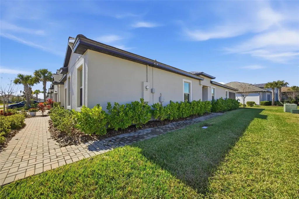 10162 Echo Dock Loop San Antonio FL 33576