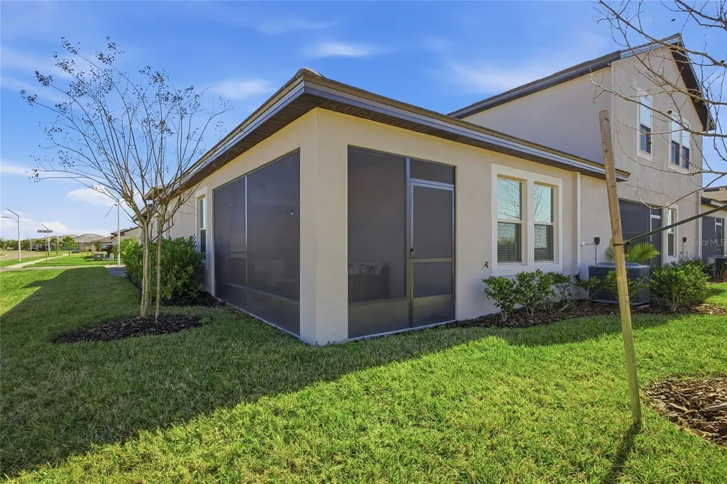 10162 Echo Dock Loop San Antonio FL 33576
