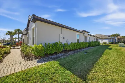 10162 Echo Dock Loop San Antonio FL 33576