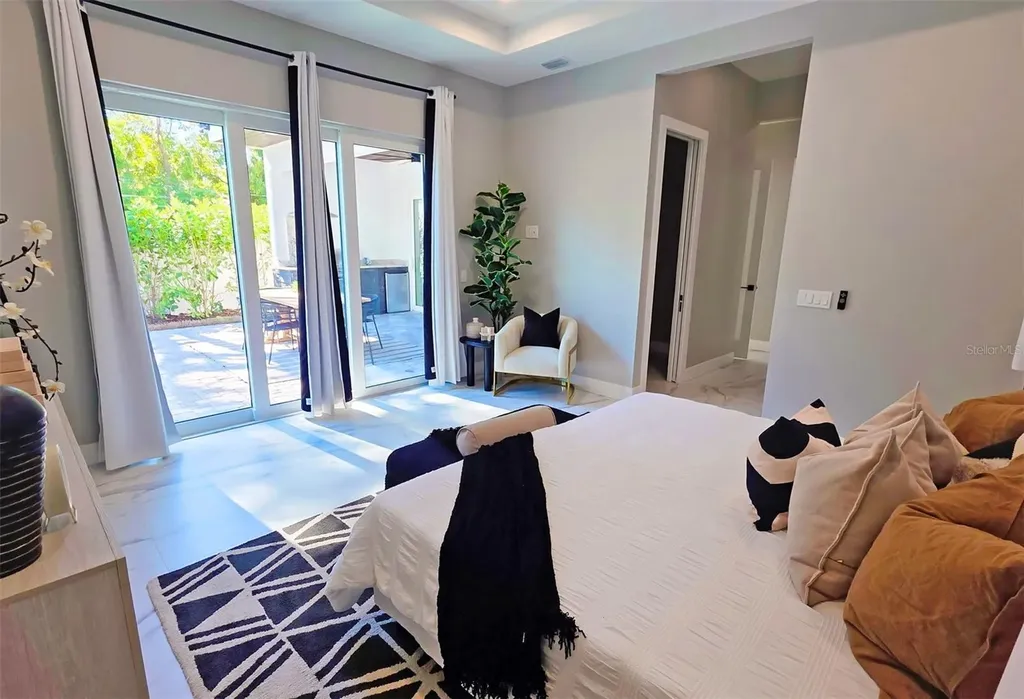 1156 Cocoanut Avenue Sarasota FL 34236