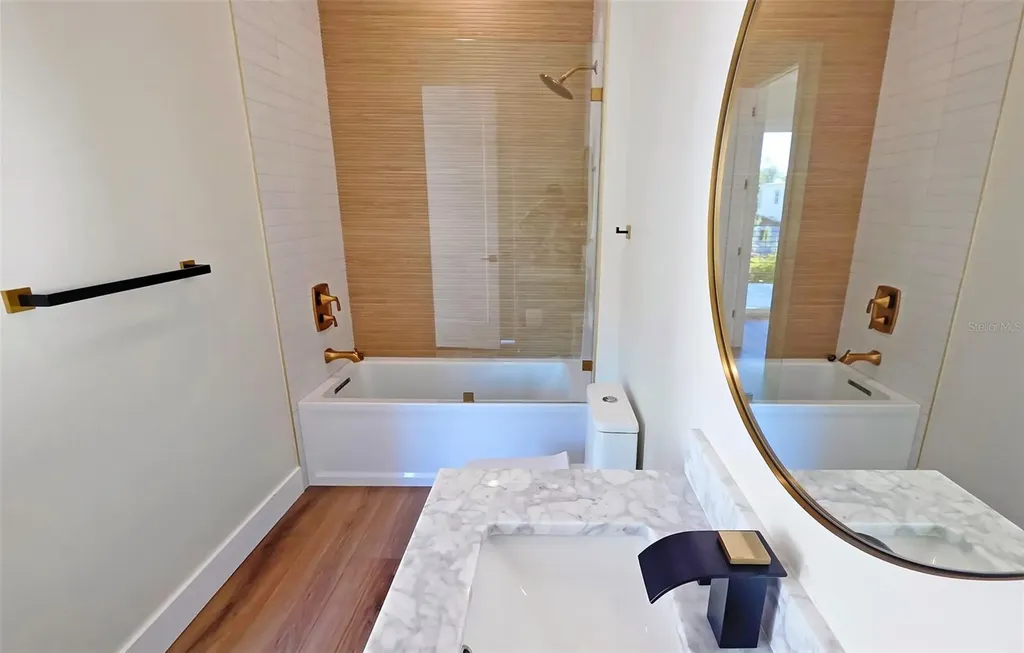 1156 Cocoanut Avenue Sarasota FL 34236