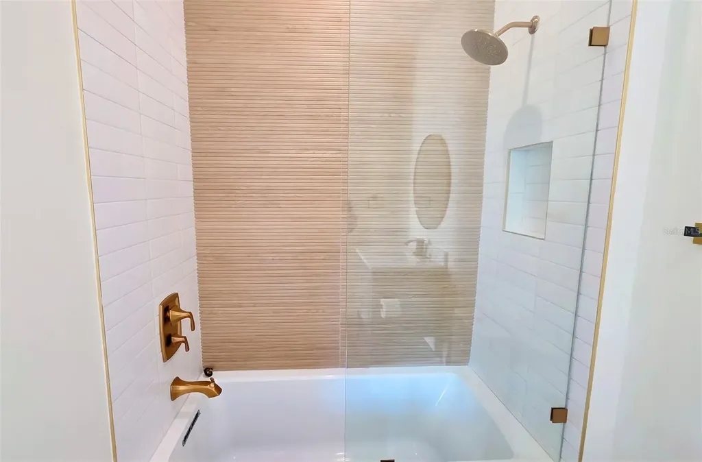 1156 Cocoanut Avenue Sarasota FL 34236