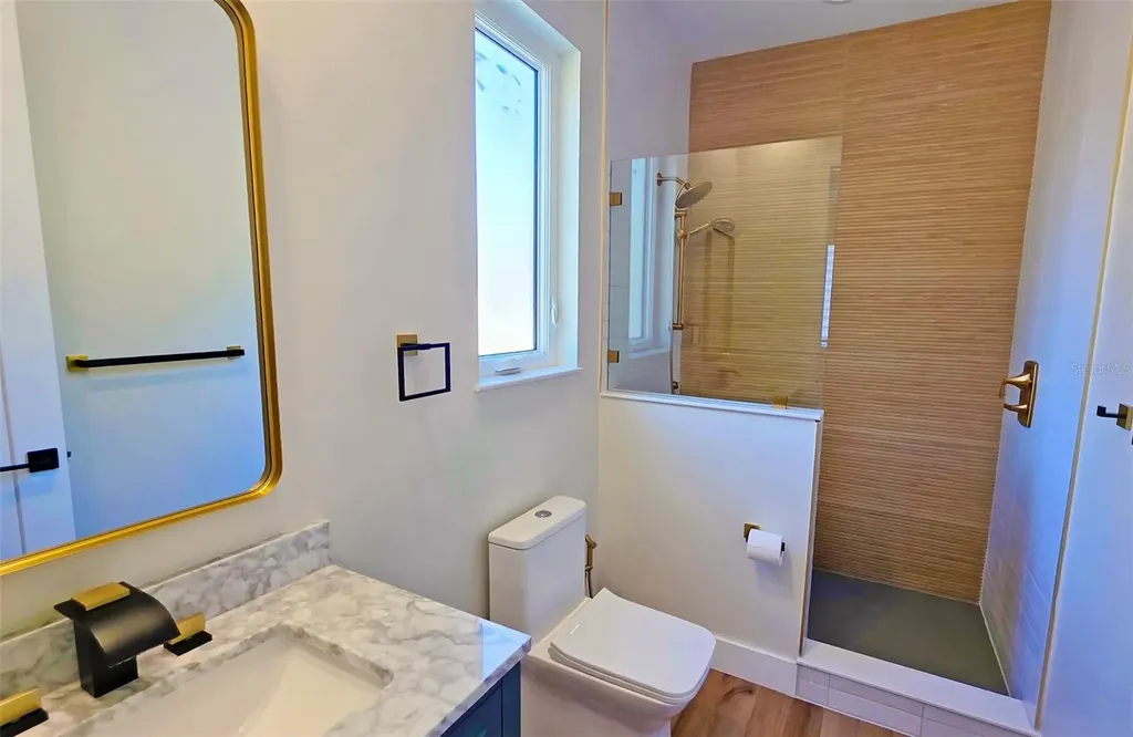1156 Cocoanut Avenue Sarasota FL 34236