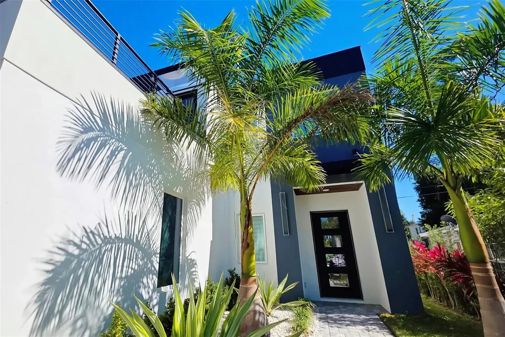 1156 Cocoanut Avenue Sarasota FL 34236