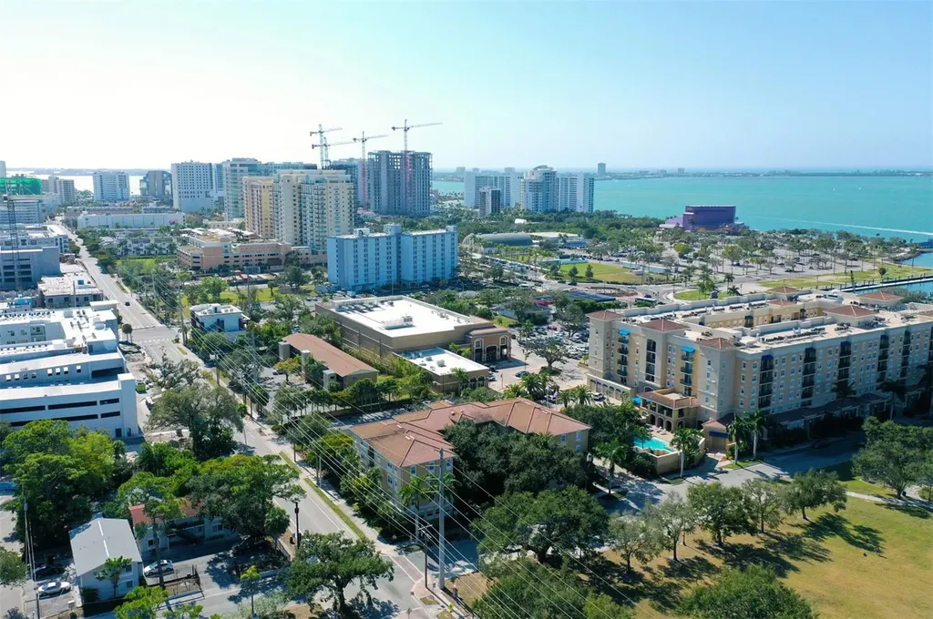 1156 Cocoanut Avenue Sarasota FL 34236