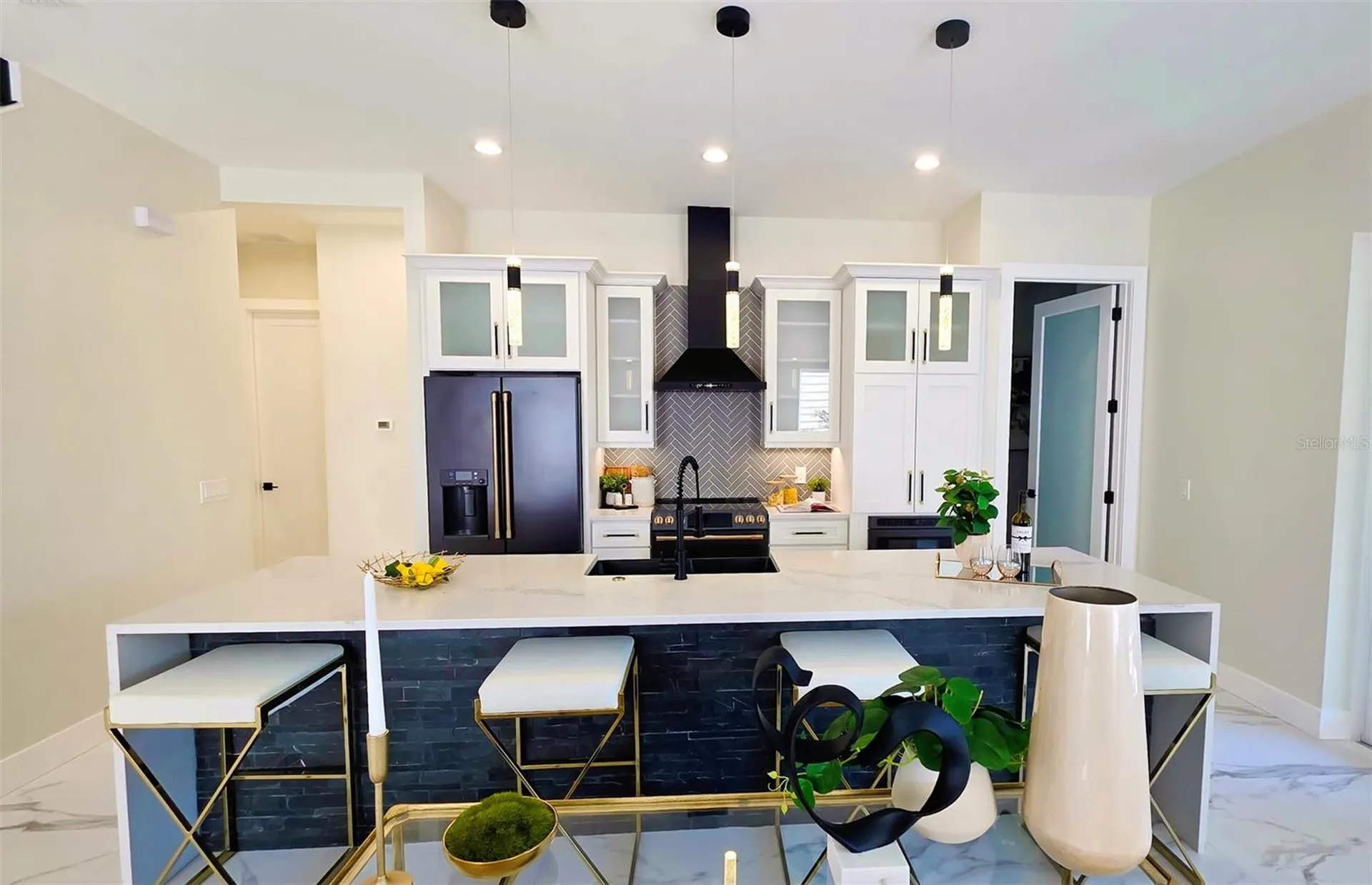 1156 Cocoanut Avenue Sarasota FL 34236