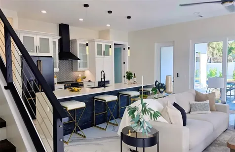 1156 Cocoanut Avenue Sarasota FL 34236