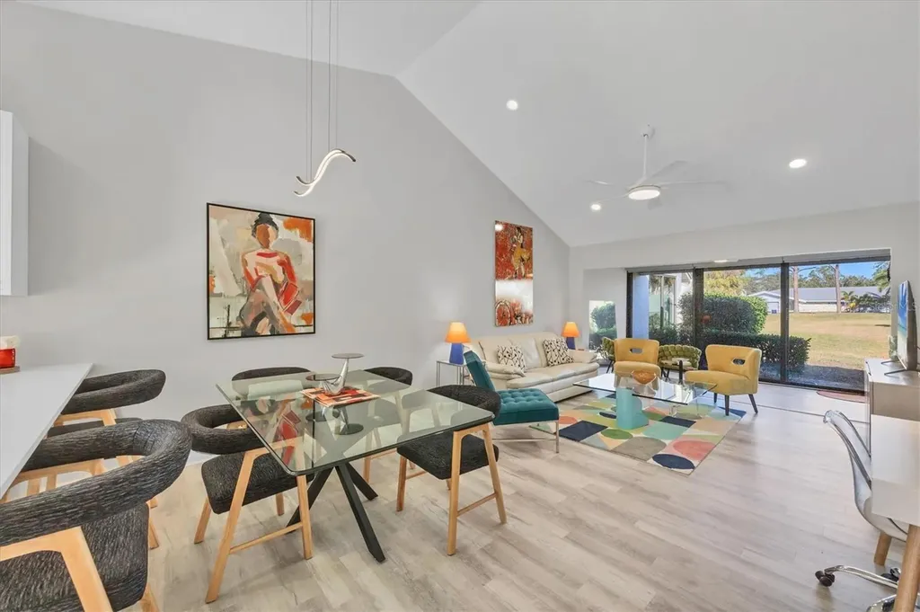 5222 Myrtle Wood Sarasota FL 34235