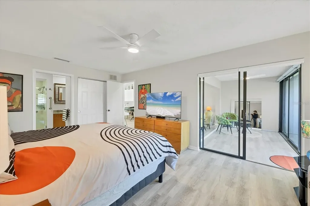 5222 Myrtle Wood Sarasota FL 34235