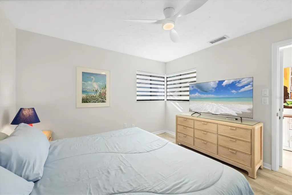 5222 Myrtle Wood Sarasota FL 34235