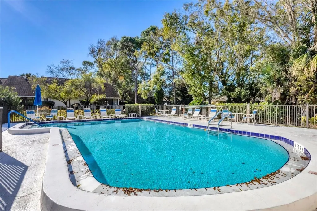 5222 Myrtle Wood Sarasota FL 34235
