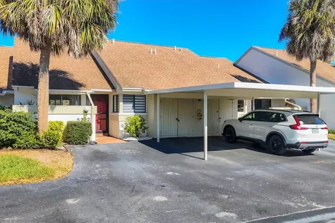 5222 Myrtle Wood Sarasota FL 34235