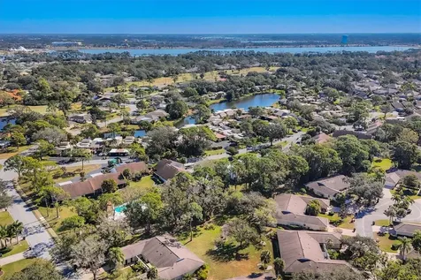 5222 Myrtle Wood Sarasota FL 34235