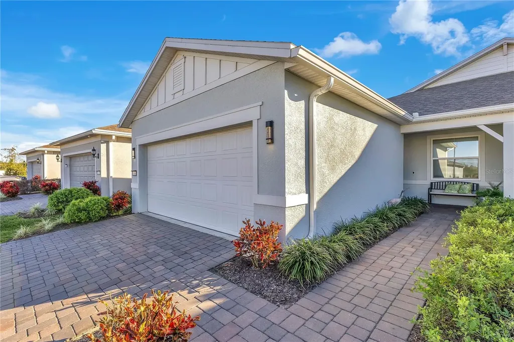 2434 N Cliff Way St Cloud FL 34771