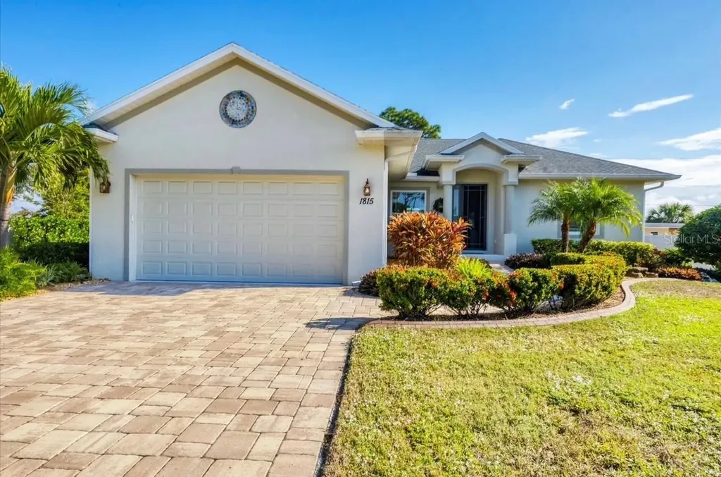 1815 Neptune Drive Englewood FL 34223