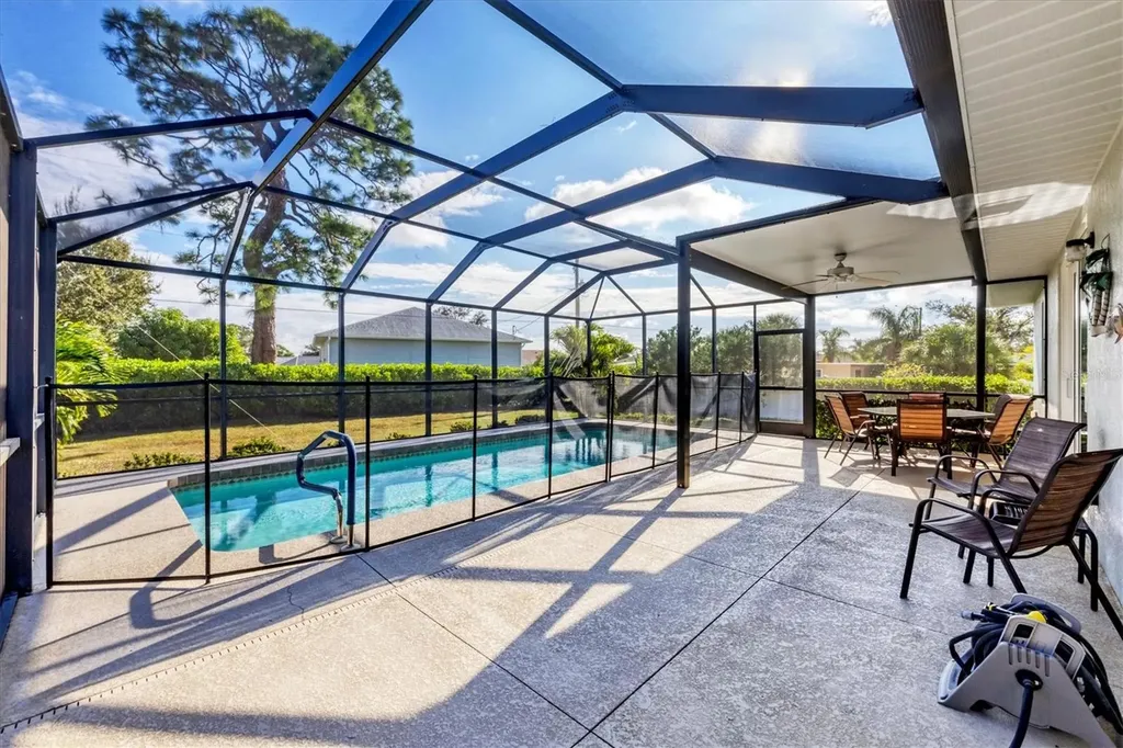 1815 Neptune Drive Englewood FL 34223