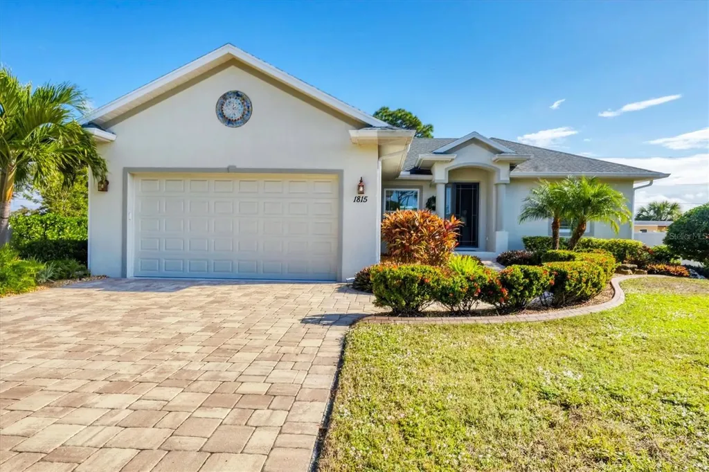 1815 Neptune Drive Englewood FL 34223