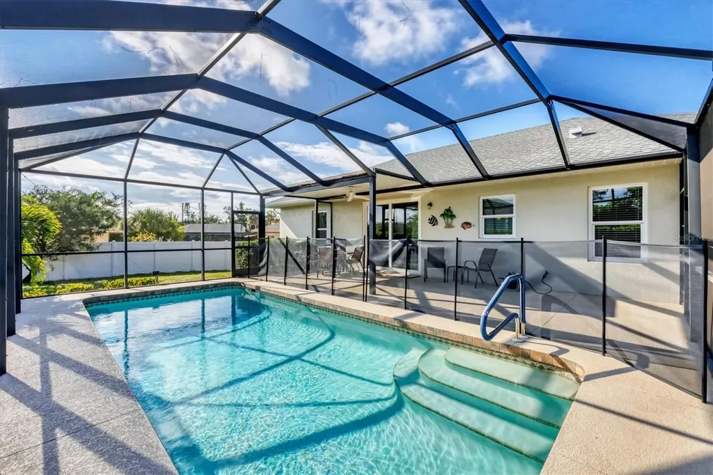 1815 Neptune Drive Englewood FL 34223