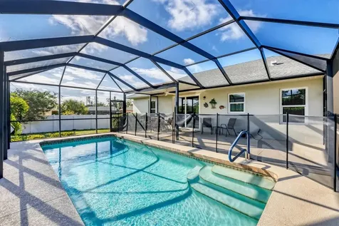 1815 Neptune Drive Englewood FL 34223