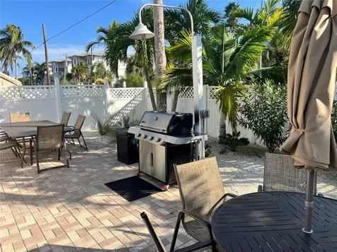 1001 Point Of Rocks Road Sarasota FL 34242