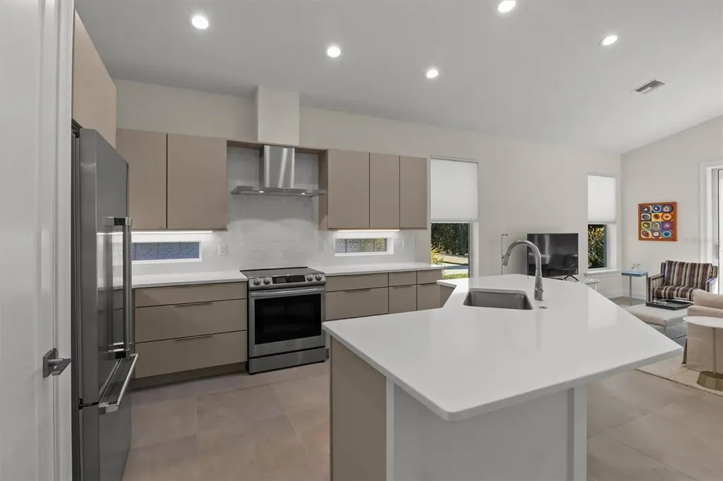 7826 Lake James Boulevard Lakeland FL 33810