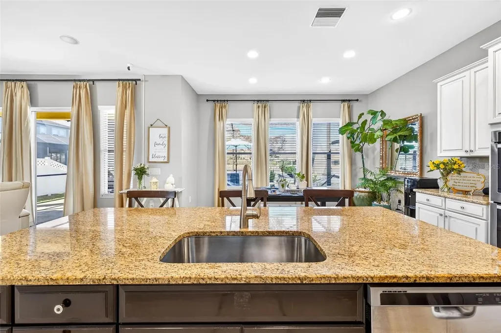 7035 Peregrina Loop Wesley Chapel FL 33545