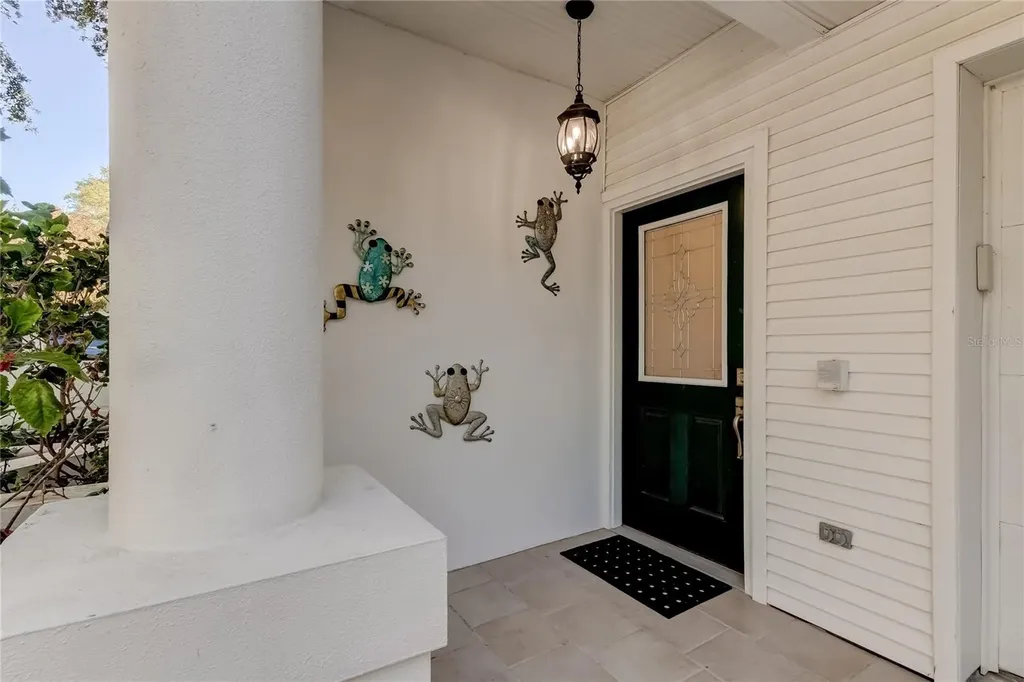 9732 Indian Key Trail Seminole FL 33776