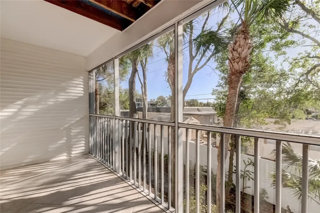 9732 Indian Key Trail Seminole FL 33776
