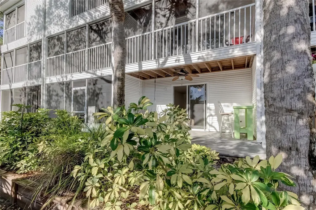 9732 Indian Key Trail Seminole FL 33776