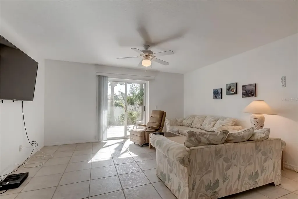 9732 Indian Key Trail Seminole FL 33776