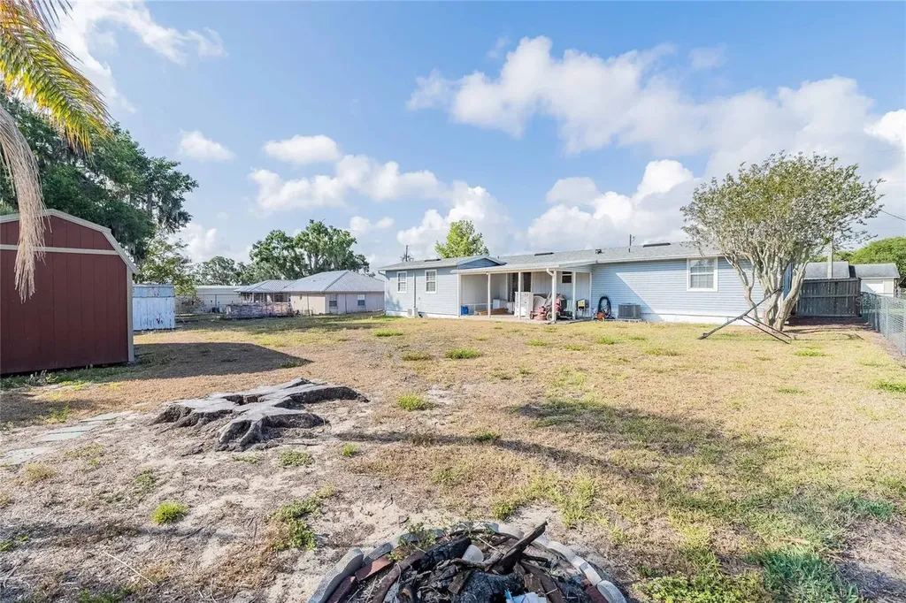 729 E Lake Avenue Eagle Lake FL 33839