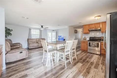 729 E Lake Avenue Eagle Lake FL 33839