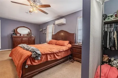 729 E Lake Avenue Eagle Lake FL 33839