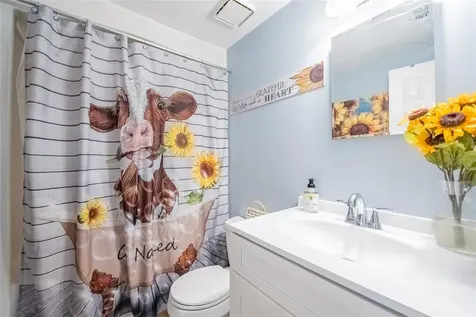 729 E Lake Avenue Eagle Lake FL 33839