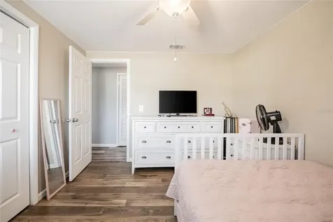 729 E Lake Avenue Eagle Lake FL 33839