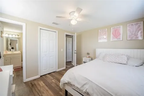 729 E Lake Avenue Eagle Lake FL 33839