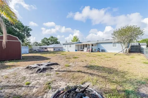 729 E Lake Avenue Eagle Lake FL 33839