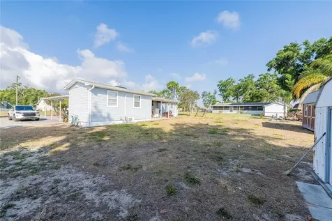729 E Lake Avenue Eagle Lake FL 33839