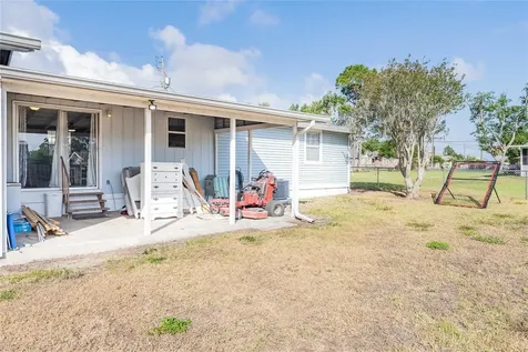 729 E Lake Avenue Eagle Lake FL 33839