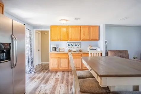 729 E Lake Avenue Eagle Lake FL 33839