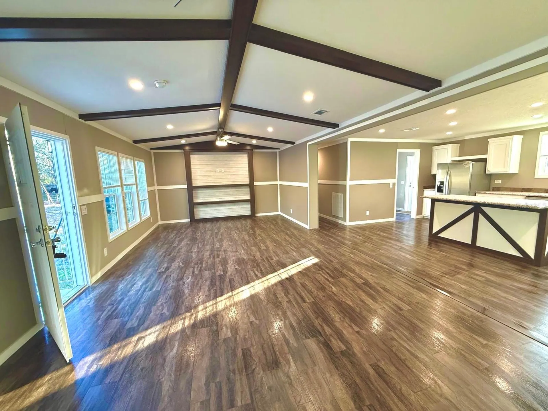 15356 Apache Drive Thonotosassa FL 33592